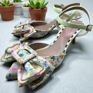 Betsey Johnson Emely Natural Ditsy Kitten Heeled Pump - Size 8